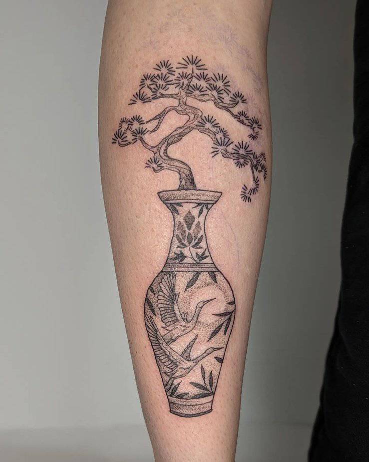 6. Vase und Bonsai