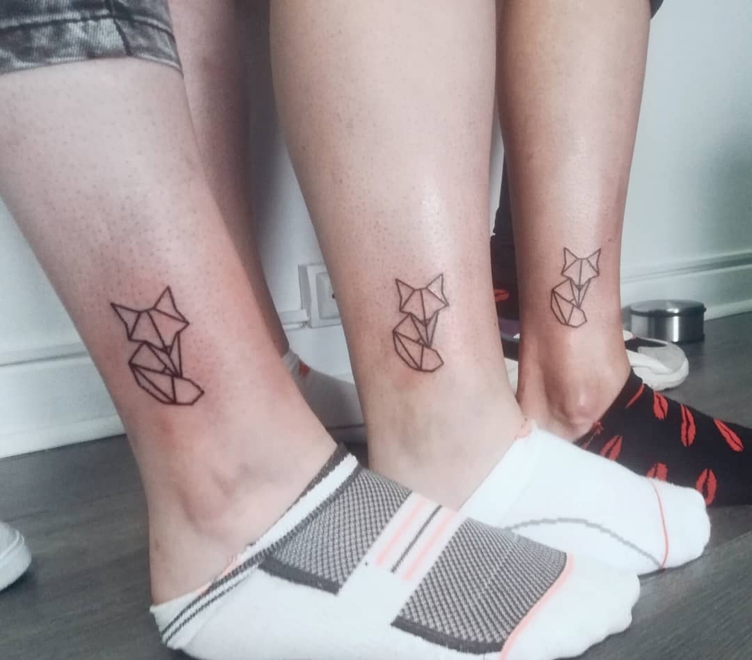 4. Passende geometrische Fuchs-Tattoos