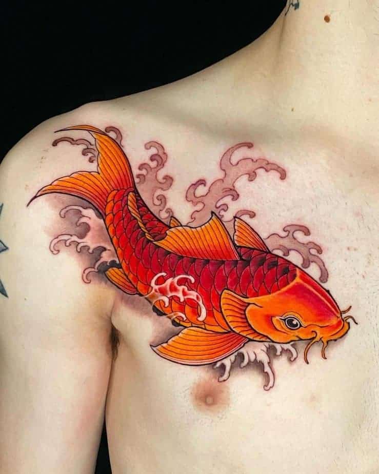 17. Orangefarbenes Koi-Fisch-Tattoo