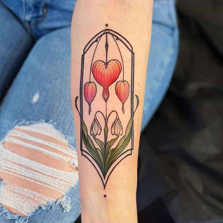 1. Buntes blutendes Herz Tattoo