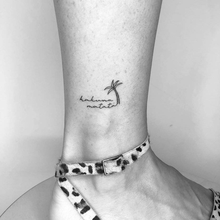 18. Kleines Hakuna Matata-Tattoo