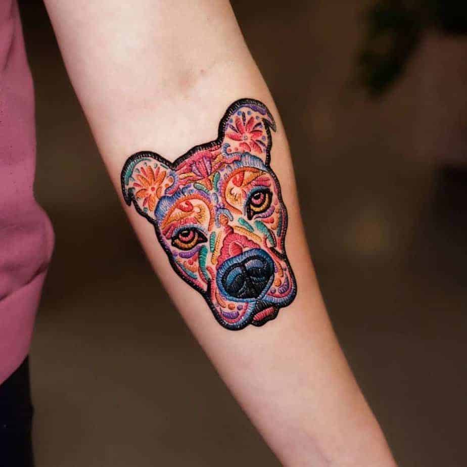 15. Pit Bull Stickerei Tattoo