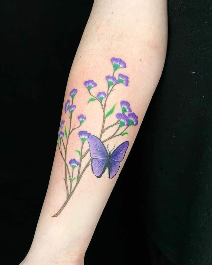 16. Lila Schmetterling mit Blumen