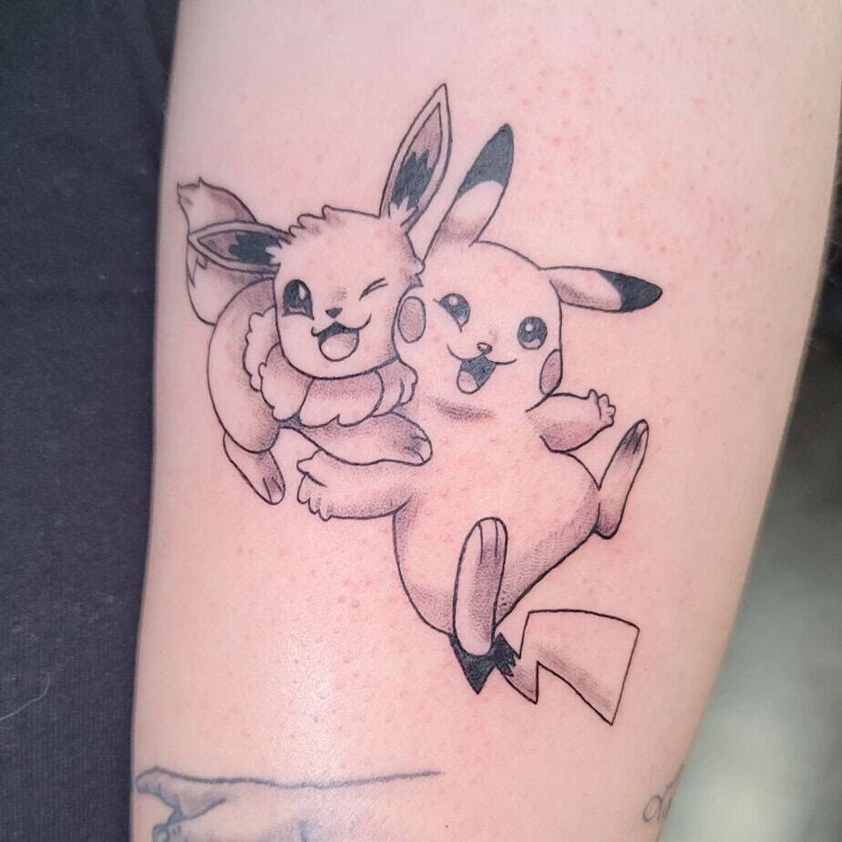 19. Eevee und Pikachu