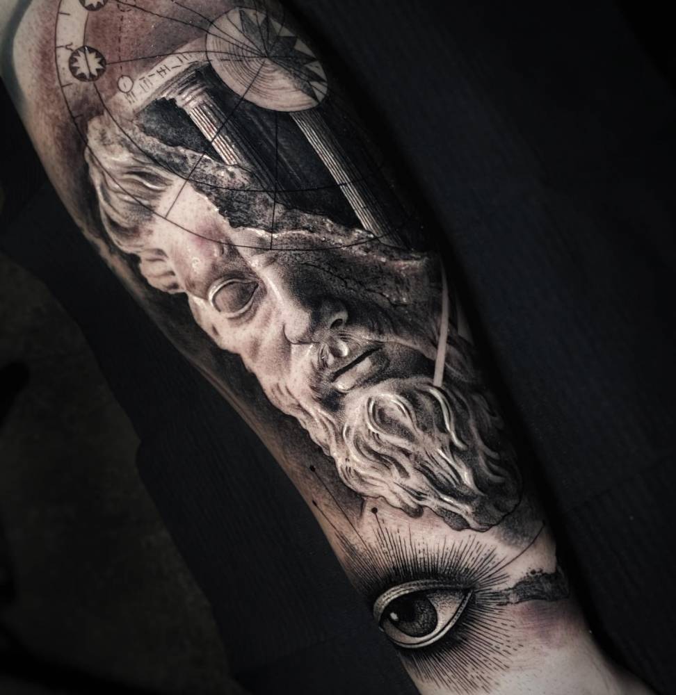 10. Zeus-Tattoo