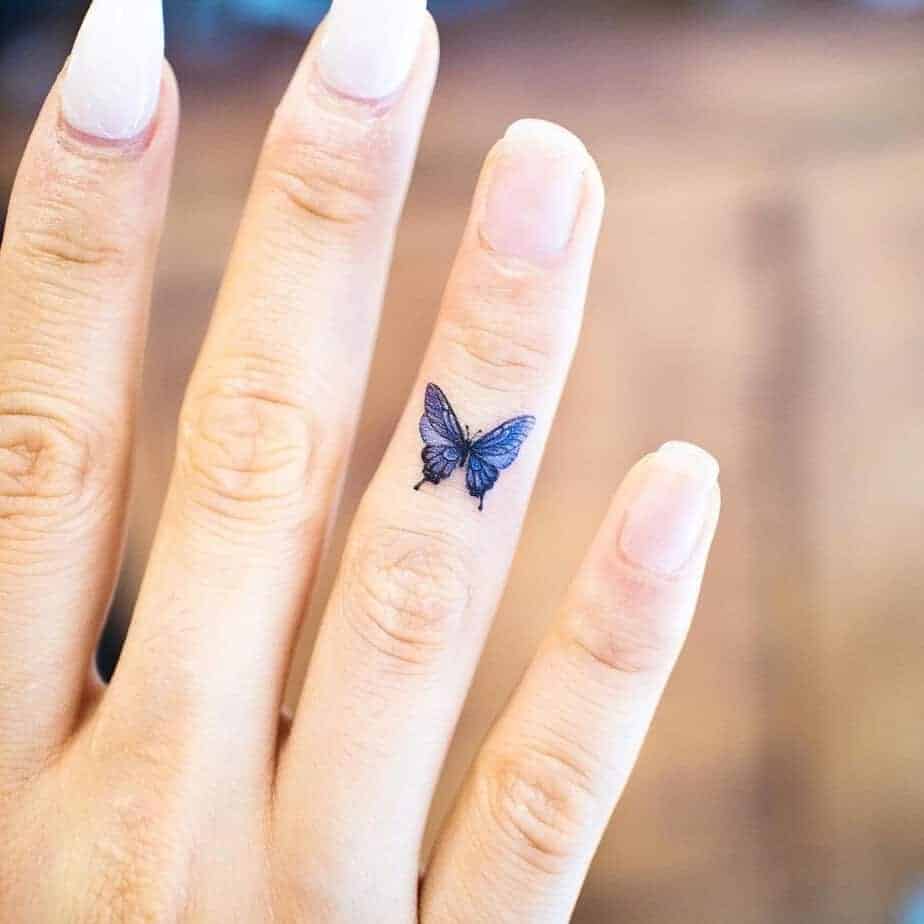 19. Finger Schmetterling