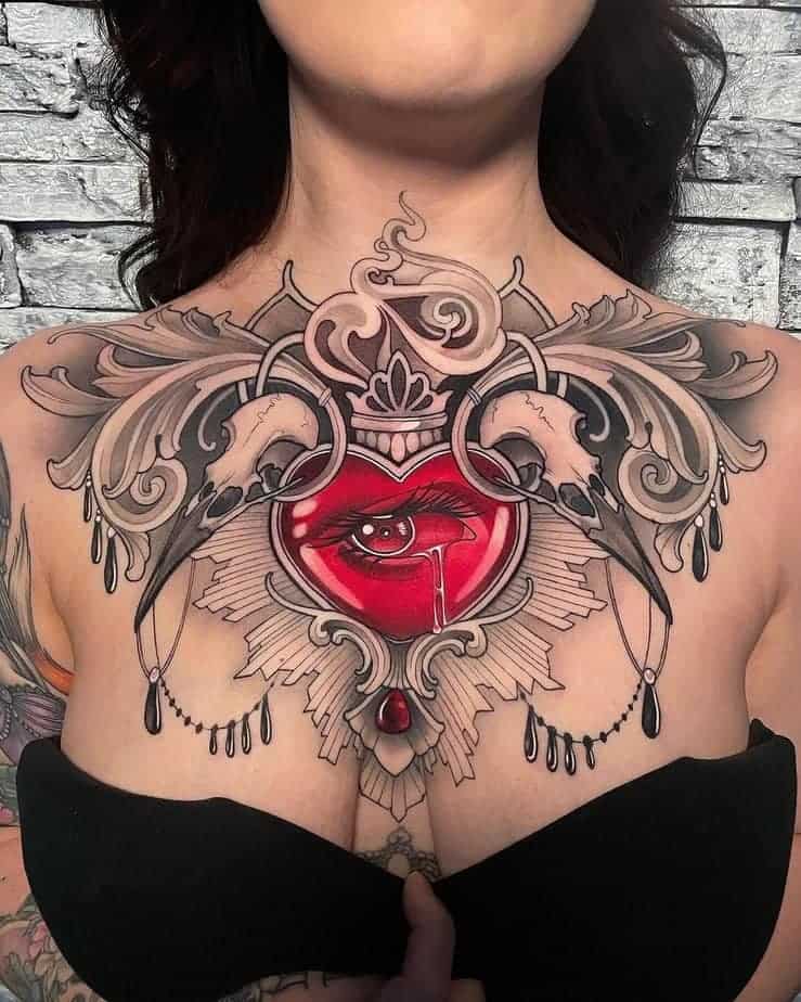 18. Gothic verziertes Herz mit Flügeln Brusttattoo