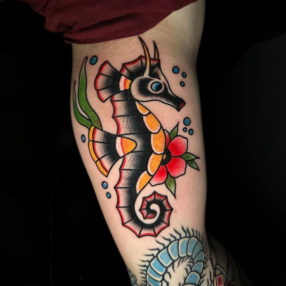 11.Traditionelles Seepferdchen-Tattoo