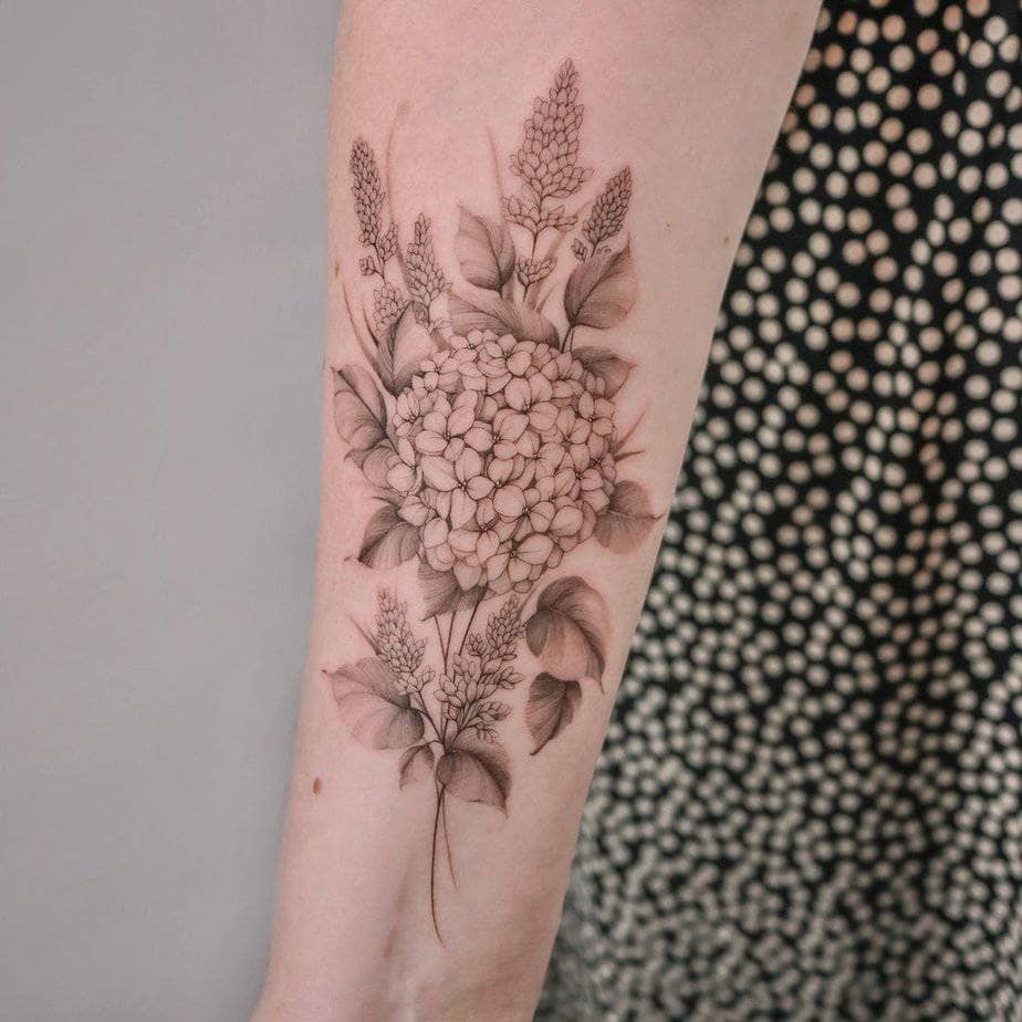 3. Hortensie und Lavendel Tattoo