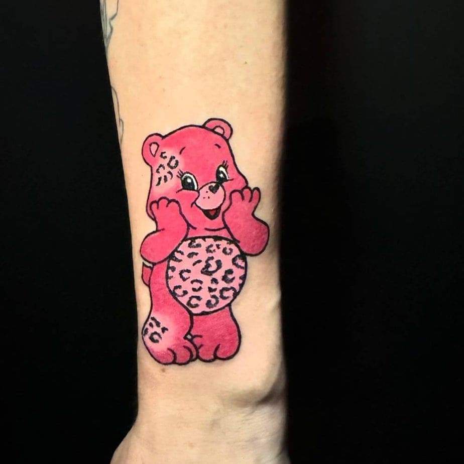 9. Care-Bär-Tattoo