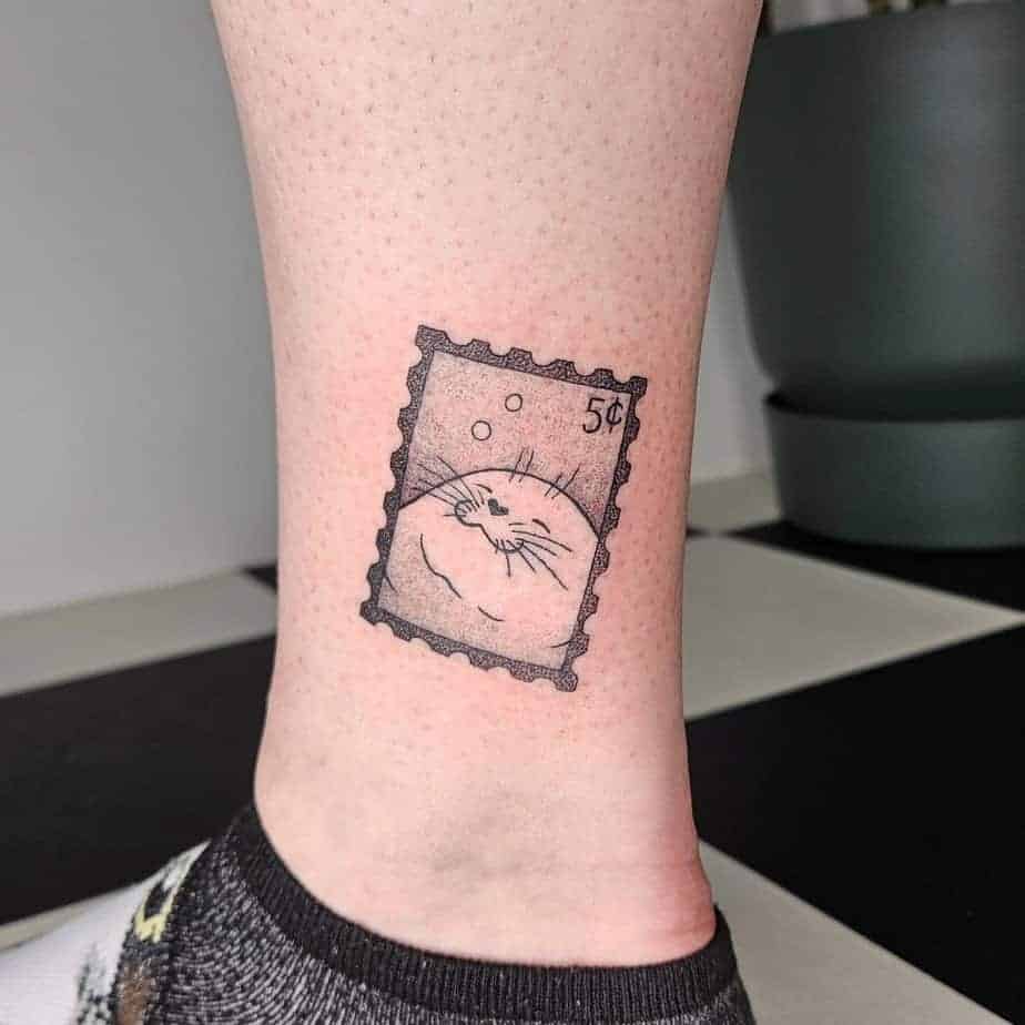 13. Siegelstempel-Tattoo