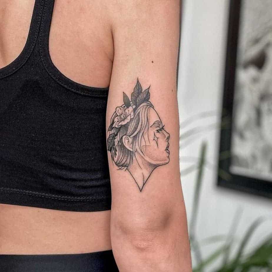 2. Ein Jungfrau-Göttin-Tattoo auf der Rückseite des Arms