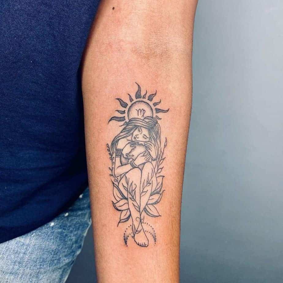 13. Ein Jungfrau-Göttin-Tattoo auf dem Unterarm