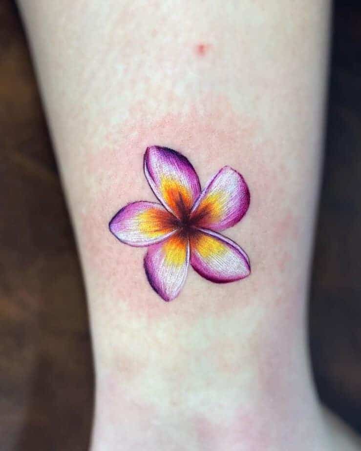 1. Lila Plumeria-Tattoo