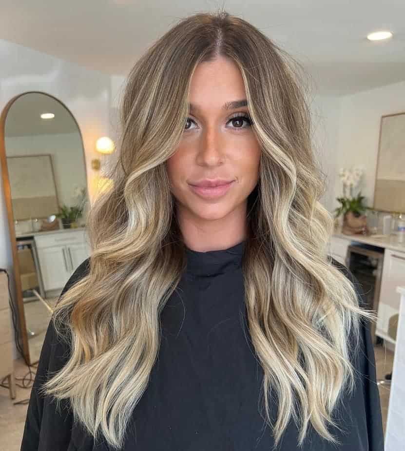 4. Weiches Blond Balayage