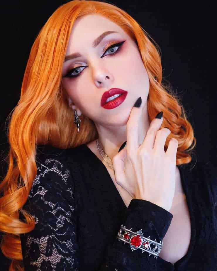 16. Feuriger Gothic-Glamour