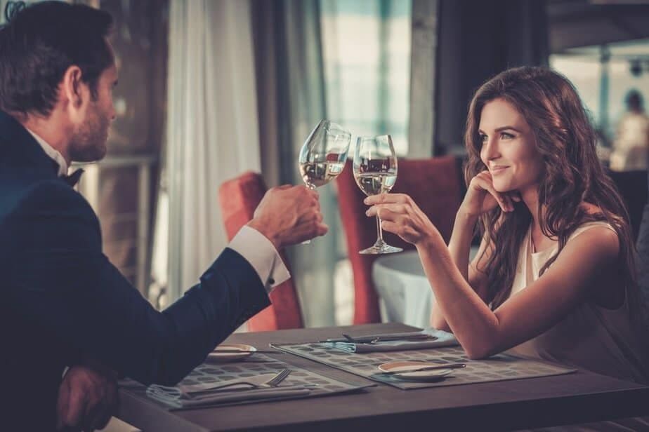 13 Signs Your Ex is Trying to Get Your Attention