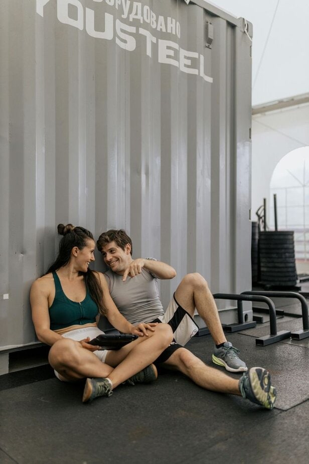17 Dinge, die Paare nur dann machen, wenn sie sich wirklich gut miteinander fühlen Cuddling after sweating
