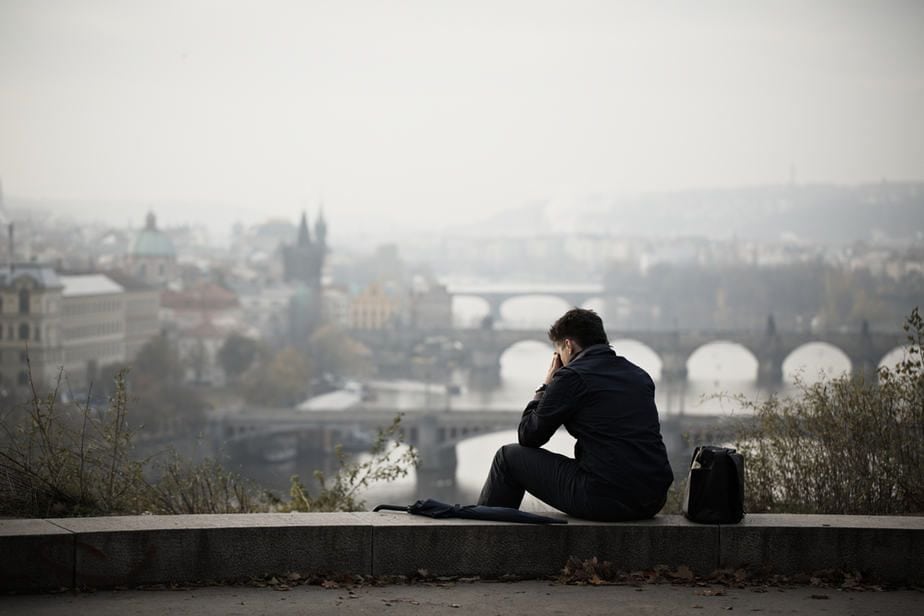 6 Signs He Regrets Cheating On You