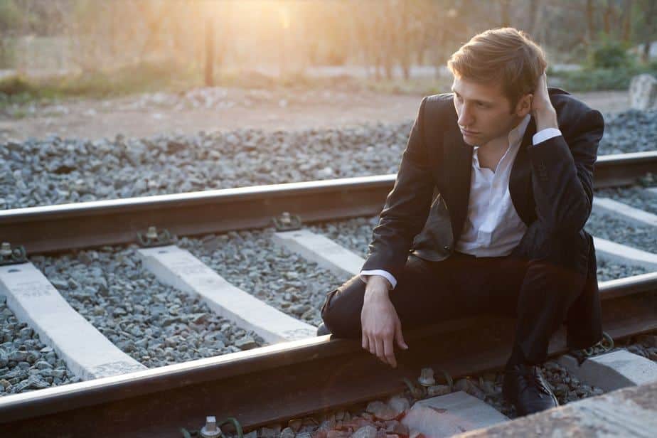 6 Signs He Regrets Cheating On You