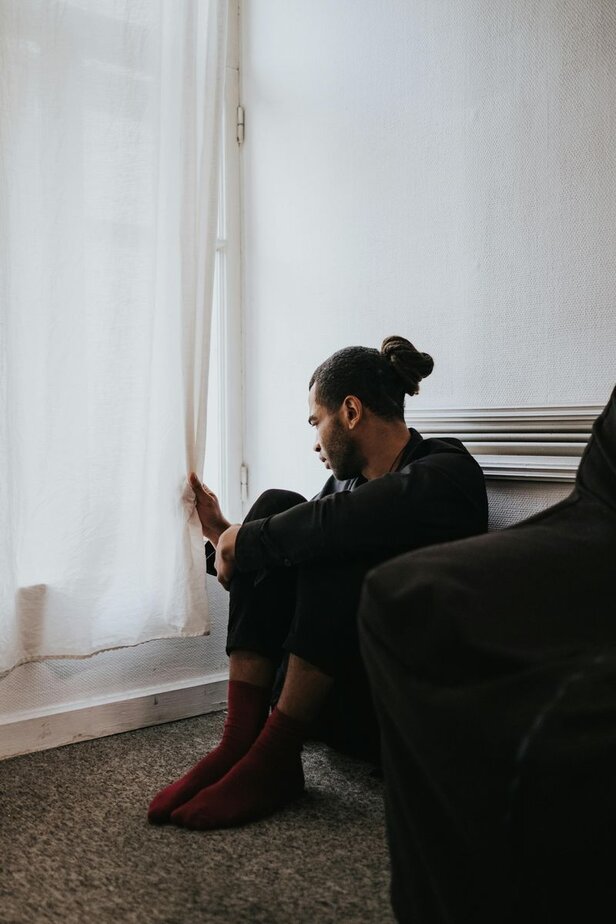 7 Psychologische Gründe, warum Männer nie wirklich über ihre erste Liebe hinwegkommen Time Turns Her Into a “Perfect” Memory