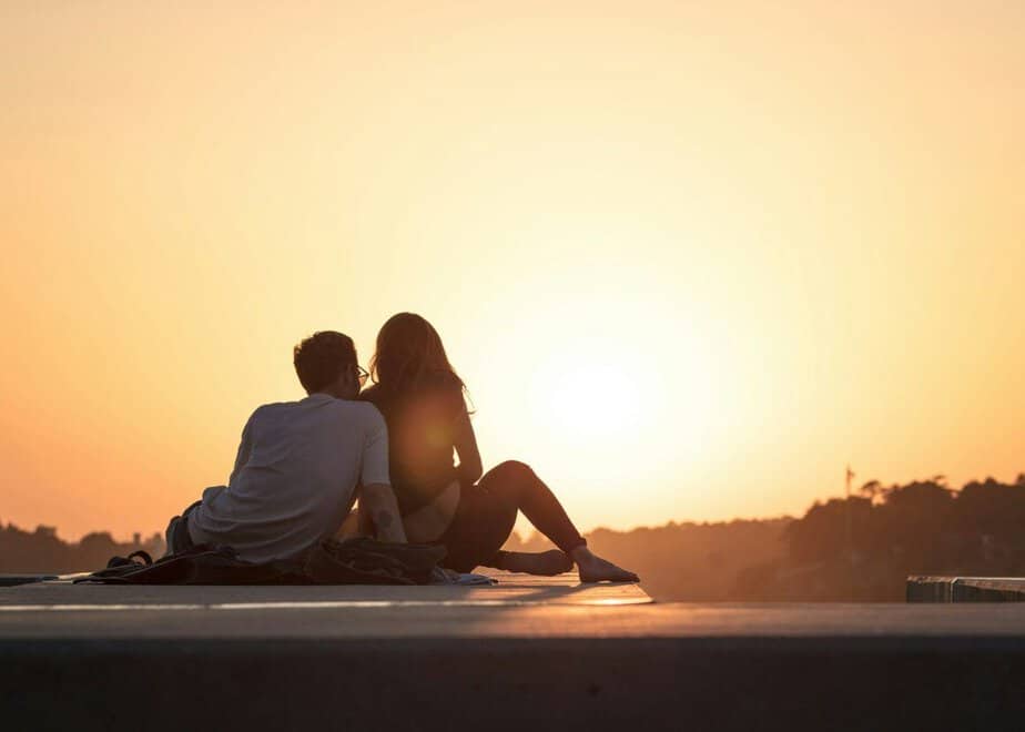 8 Differences Between A Player And A Forever Man