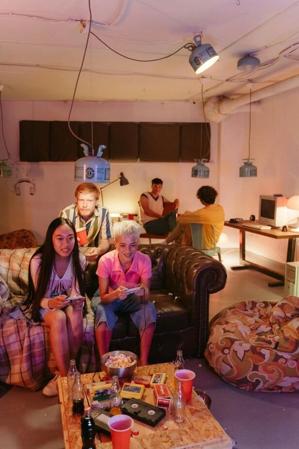 Deine Wohnung sieht eher aus wie eine Junggesellenbude