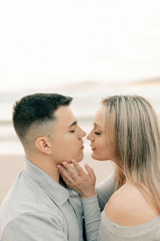 Körperliche Zuneigung Körperliche Zuneigung