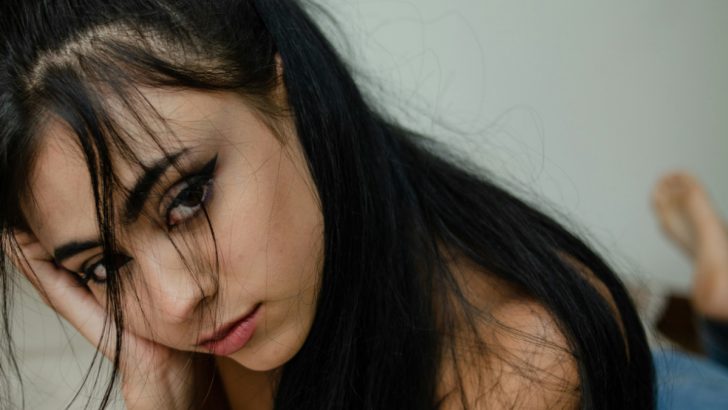 12 Psychologische Zeichen, dass du emotional erschöpft bist (und es nicht merkst)