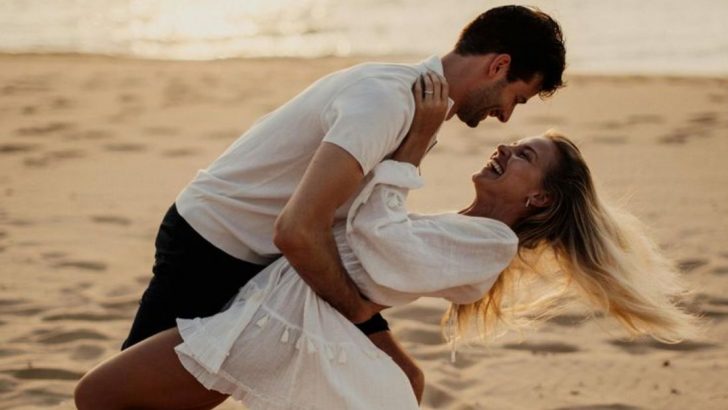 12 Subtile Veränderungen, die deine weibliche Kraft in Beziehungen freisetzen