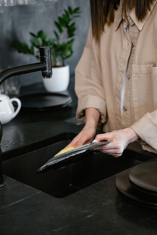 Die häusliche Arbeitsteilung ist nach wie vor ungleich Die häusliche Arbeitsteilung ist nach wie vor ungleich