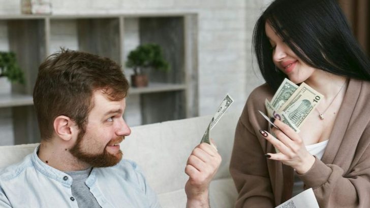 7 Dinge, die man wissen sollte, bevor man einen sparsamen Mann datet