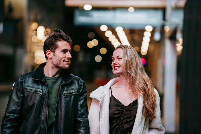 Geschützte Bindung für die Date Night Geschützte Bindung für die Date Night