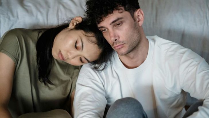 8 Wege, wie Narzissten und Psychopathen süchtig machende Trauma-Bindungen schaffen