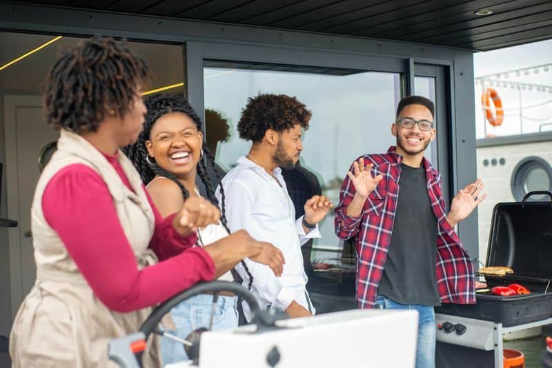 Psychologen sagen, dass Männer mit diesen 9 Merkmalen die besten Ehemänner aller Zeiten sind He’s been vetted by friends