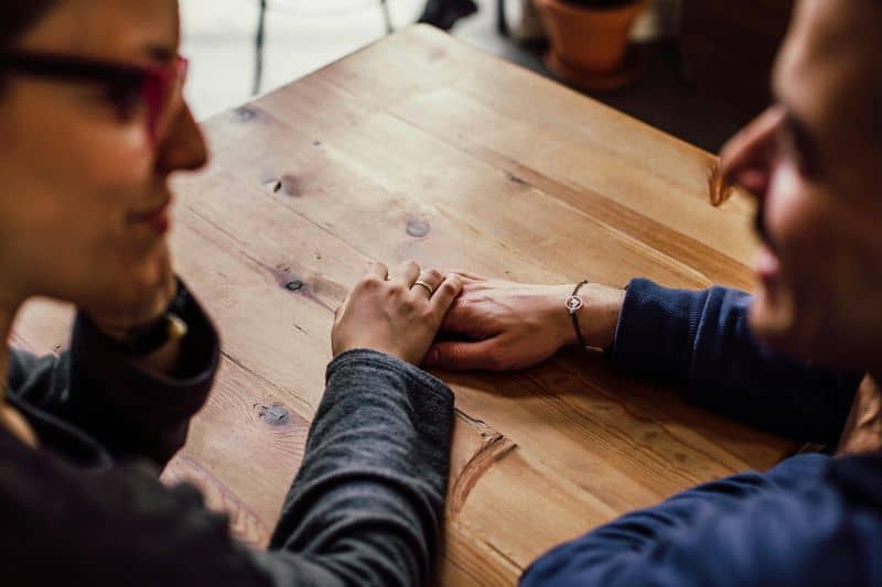 Psychologen sagen, dass Männer mit diesen 9 Merkmalen die besten Ehemänner aller Zeiten sind He’s honest and loyal