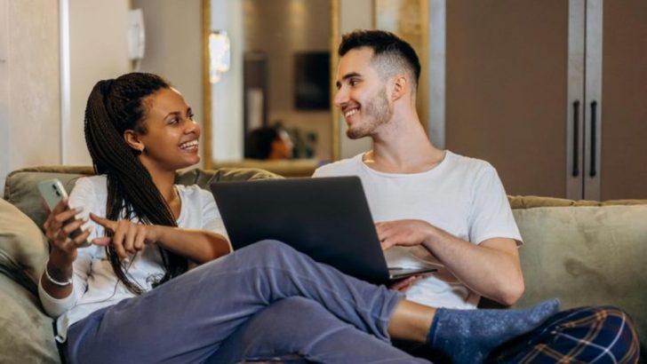 10 Dinge, über die Menschen in Beziehungen gestresst sind und die wirklich keine Rolle spielen