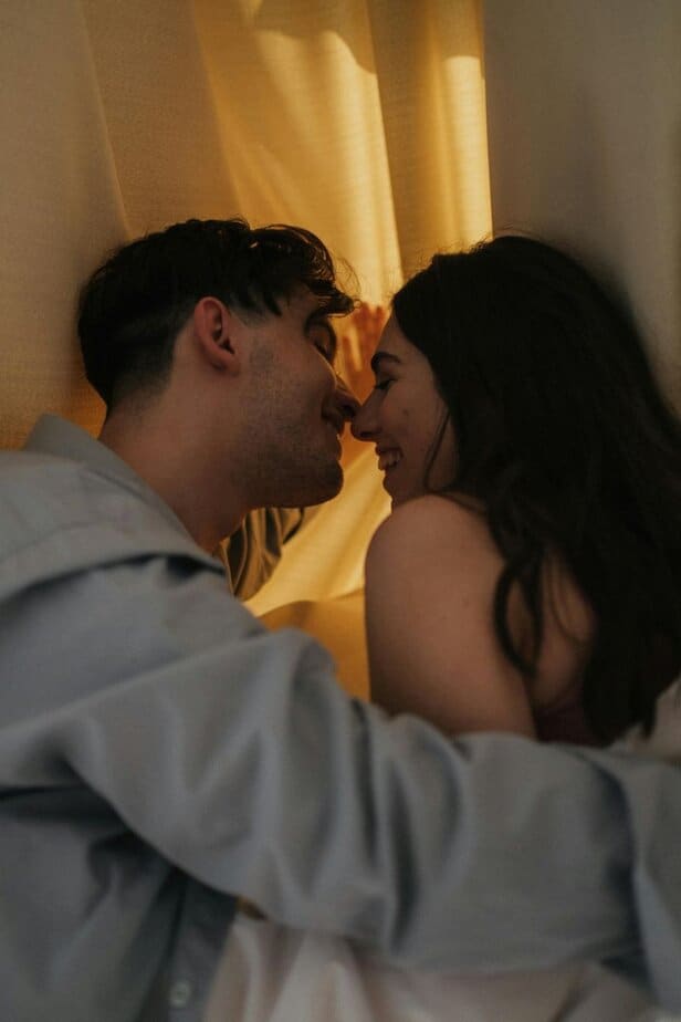 Necken oder Negieren als Flirten