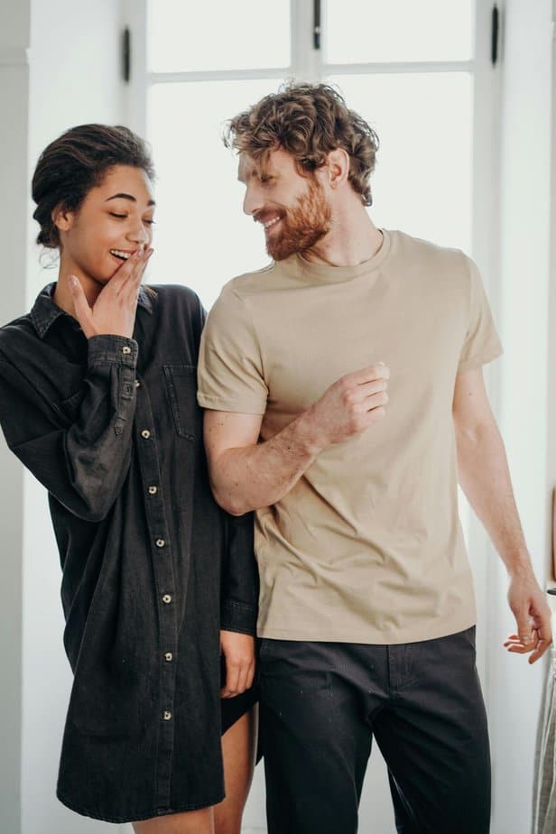 Seine Augen finden dich ständig Seine Augen finden dich ständig