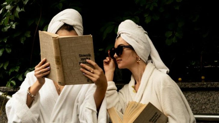 12 Warnzeichen, dass jemand zu sehr von dir besessen ist