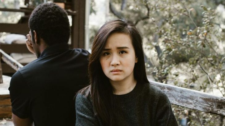 13 Wege, eine toxische Beziehung zu erkennen und deine Macht zurückzugewinnen