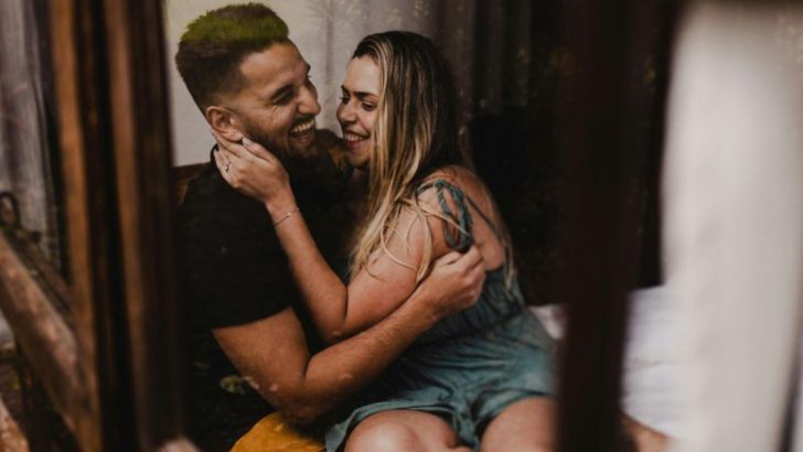 7 Unerwartete Wege, wie Ehefrauen signalisieren, dass sie mehr Zuneigung wollen