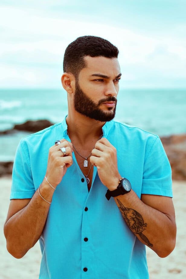 Konfidenz ist in Selbstachtung verwurzelt - Narzissmus in Unsicherheit