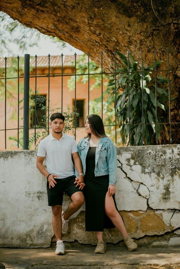 Sie nehmen nur selten Kontakt auf Sie nehmen nur selten Kontakt auf