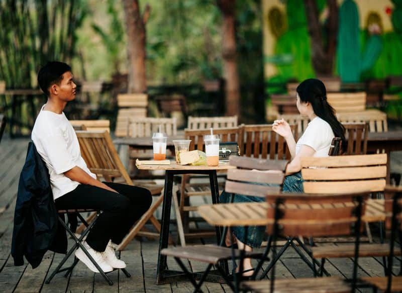 Den Unschuldigen spielen