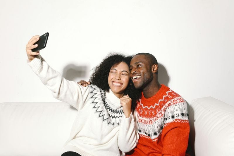 Jedes einzelne Detail in den sozialen Medien teilen