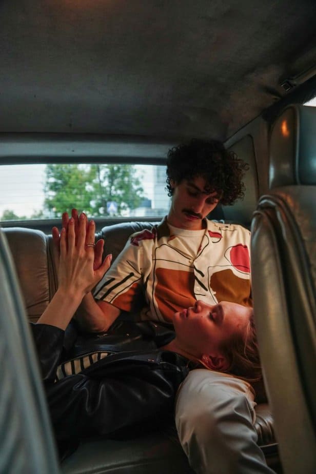 Erwarte von deinem Partner, dass er deine Gedanken liest