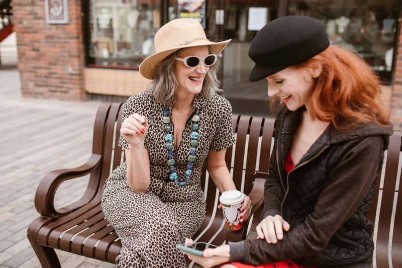 Triff dich wieder mit alten Freunden Triff dich wieder mit alten Freunden