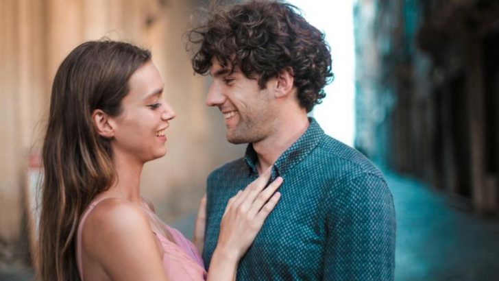 10 Angewohnheiten bei der Partnersuche, die dich tatsächlich singlesein lassen sollten