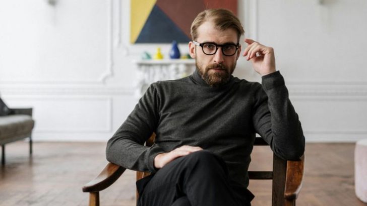 10 Dinge, die Frauen insgeheim über schüchterne Männer lieben